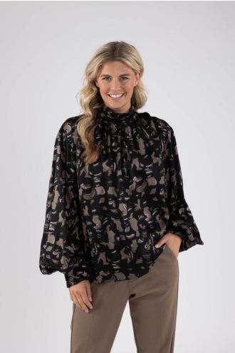 Nukus_Dakari_Blouse_black_walnut_Hilnetta_s