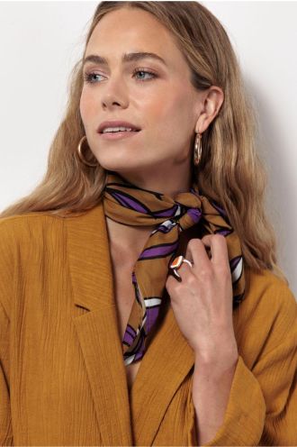 Studio_Anneloes_Flower_scarf_honey_purple_Hilnetta_s