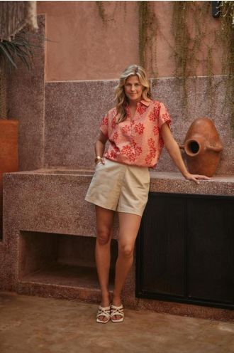 Nukus_Daphne_Shorts_sand_Hilnetta_s