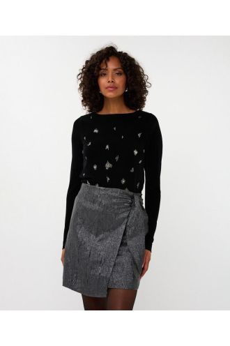 Top embellishment Black