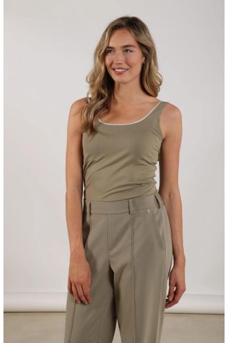 Nukus_Juba_Singlet_army_gold_Hilnetta_s