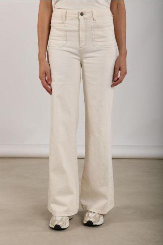 Nukus_Scarlet_Pants_offwhite_Hilnetta_s