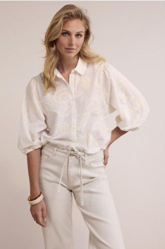 Tramontana_Blouse_Fancy_Armhole_offwhite_Hilnetta_s_1