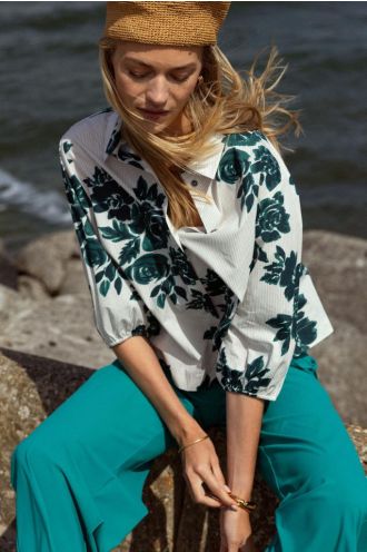 Studio_Anneloes_Kamri_flower_blouse_Hilnetta_s