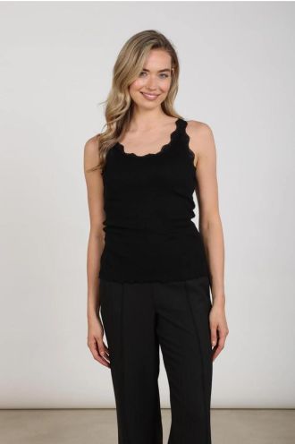 Nukus_Maddie_Singlet_Lace_Black_Hilnetta_s