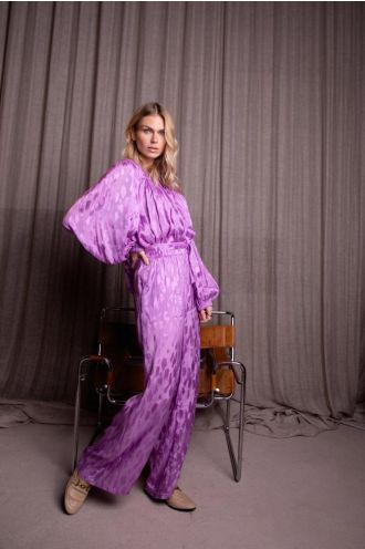 Amaya_Amsterdam_Shelly_pants_purple_More_of_Me_3