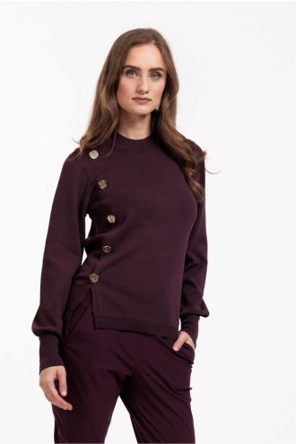 Studio_Anneloes_Lovis_button_pullover_blackberry_Hilnetta_s_1