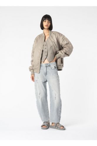 Elias_Rumelis__Yoana_snow_grey_Hilnetta_s_3