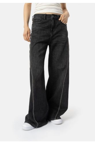 Elias_Rumelis_Alina_glam_Hilnetta_s