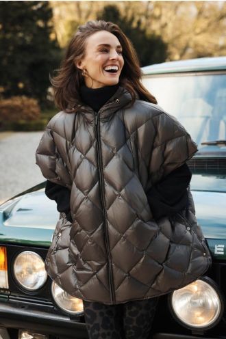 Deblon_Carice_cape_cacao_Hilnetta_s