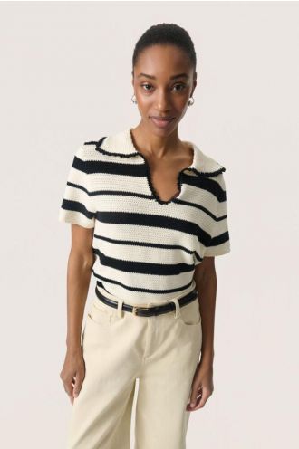 Soaked_in_luxury_Madalena_pull_black_white_Hilnetta_s