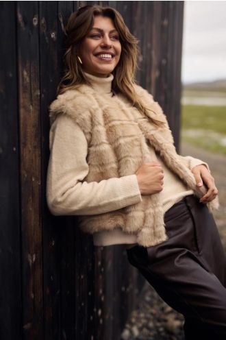 Nukus_Billy_Gilet_Stripe_sand_Hilnetta_s