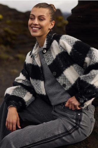 Nukus_Milou_Jacket_offwhite_black_Hilnetta_s